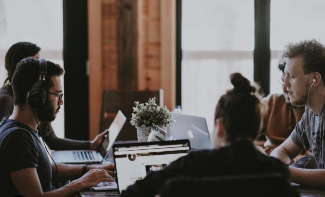 Global Gig Economy